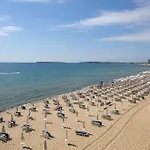 Ξενοδοχείο Briz - Seabreeze 3*