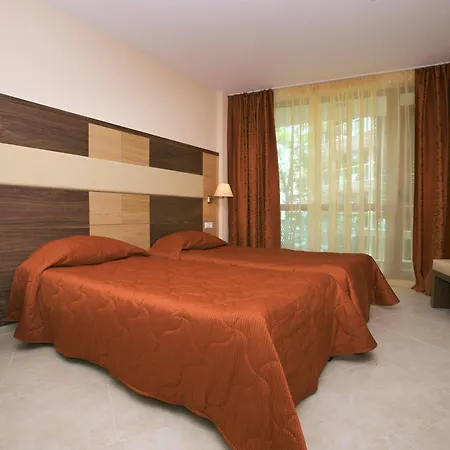 מלון Briz - Seabreeze סאני ביץ'