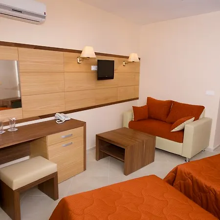 Briz - Seabreeze מלון 3*