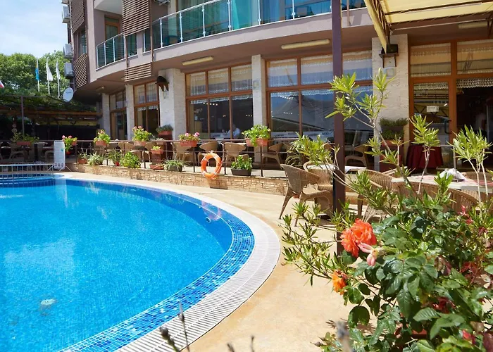 Хотел Briz - Seabreeze Слънчев бряг