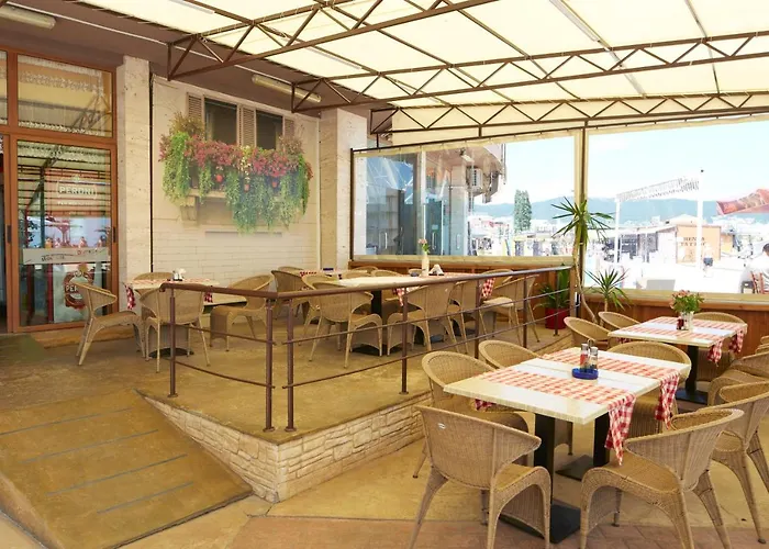 Hotel Briz - Seabreeze