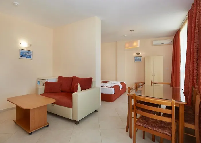 Briz - Seabreeze Хотел