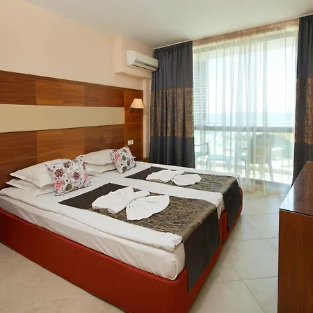 Briz - Seabreeze Готель