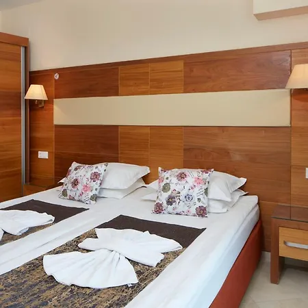 Szálloda Briz - Seabreeze Napospart